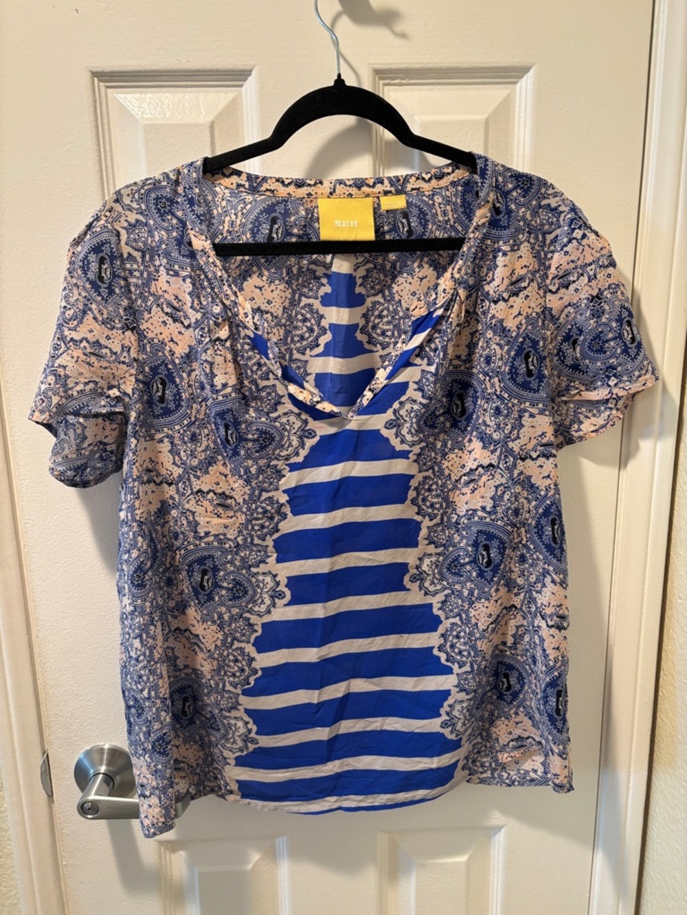 Maeve Blue and Pink Paisley-Striped V-Neck Short Sleeve Top